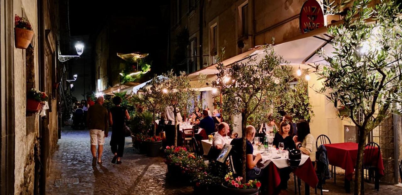 Casa Paolina Nel Centro Di Bracciano Villa Bagian luar foto