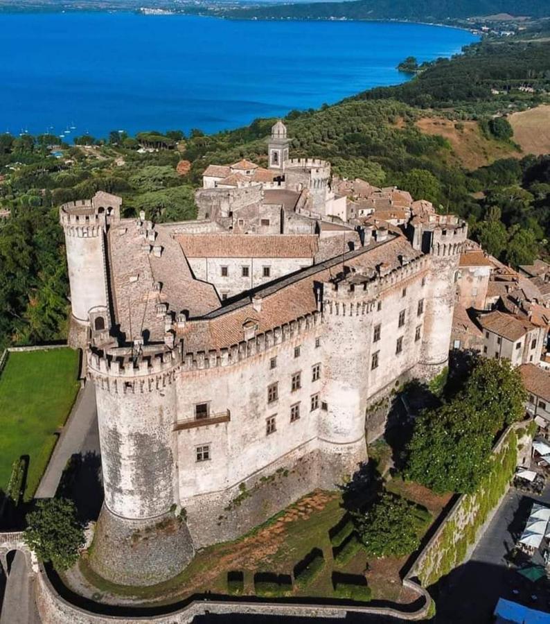 Casa Paolina Nel Centro Di Bracciano Villa Bagian luar foto